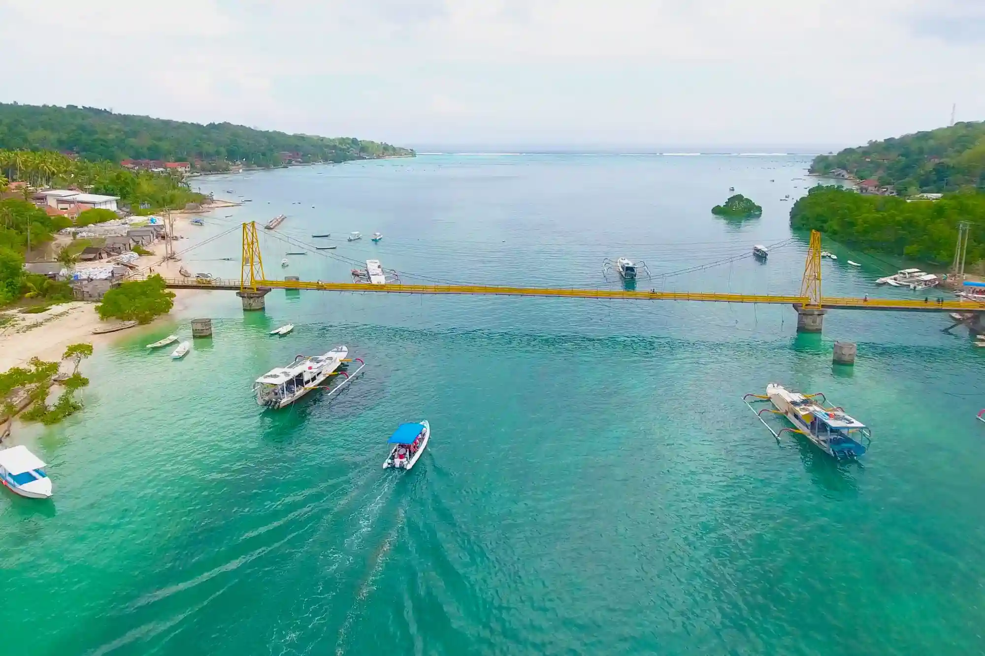 Island Hopping to Nusa Lembongan